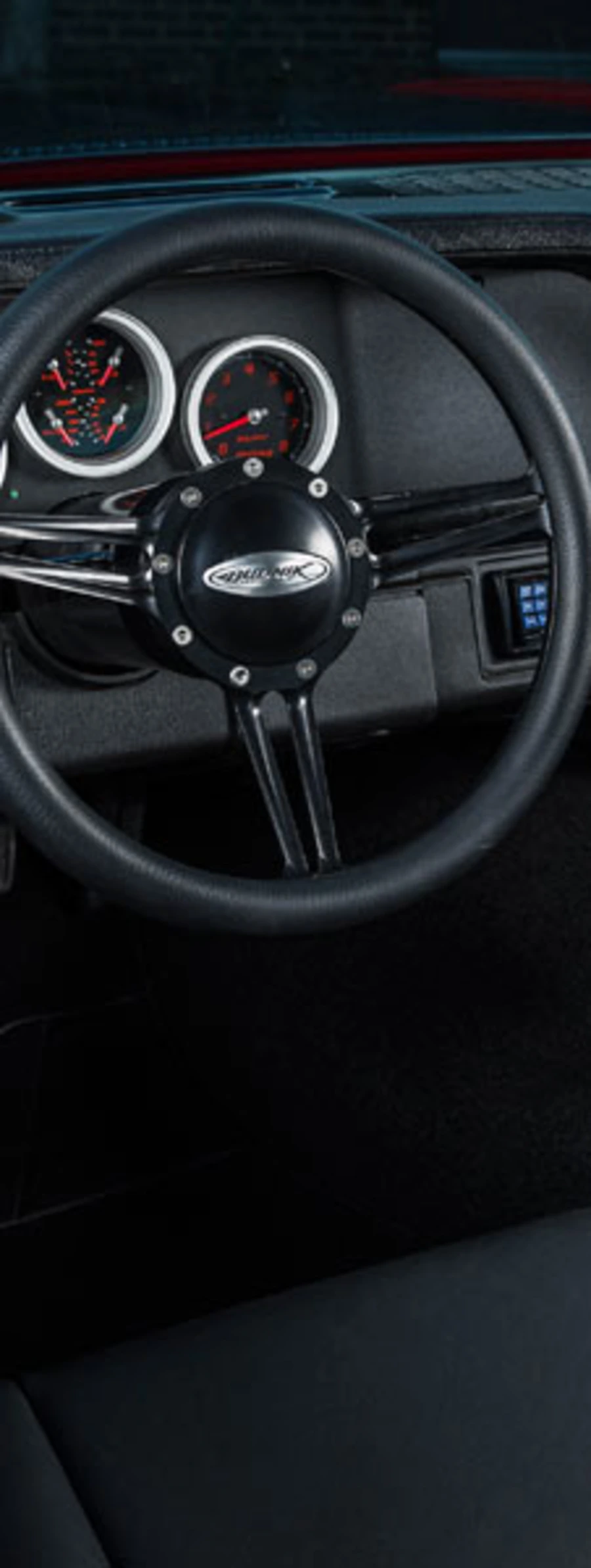 budnik split-grip custom aluminum steering wheel